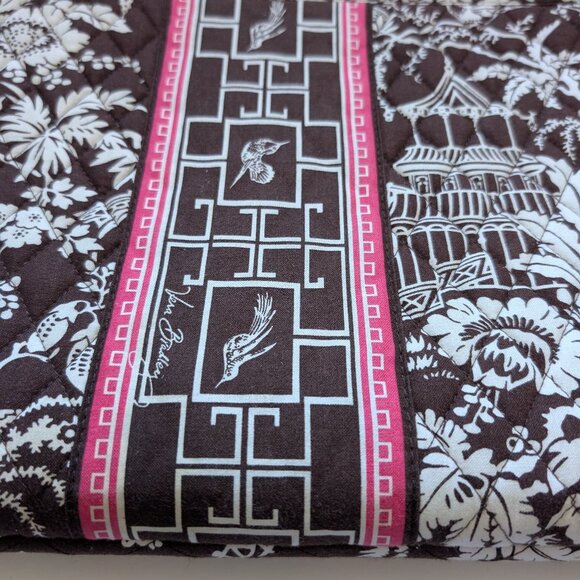 Vera Bradley Imperial Toile Brown & Pink Larger Laptop Case - Picture 4 of 16